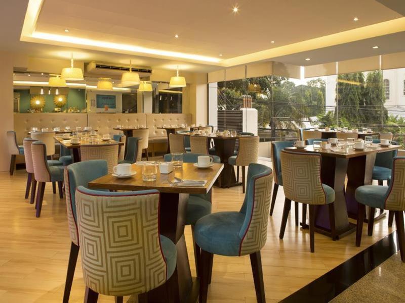 St Mark Hotel Cebu Esterno foto
