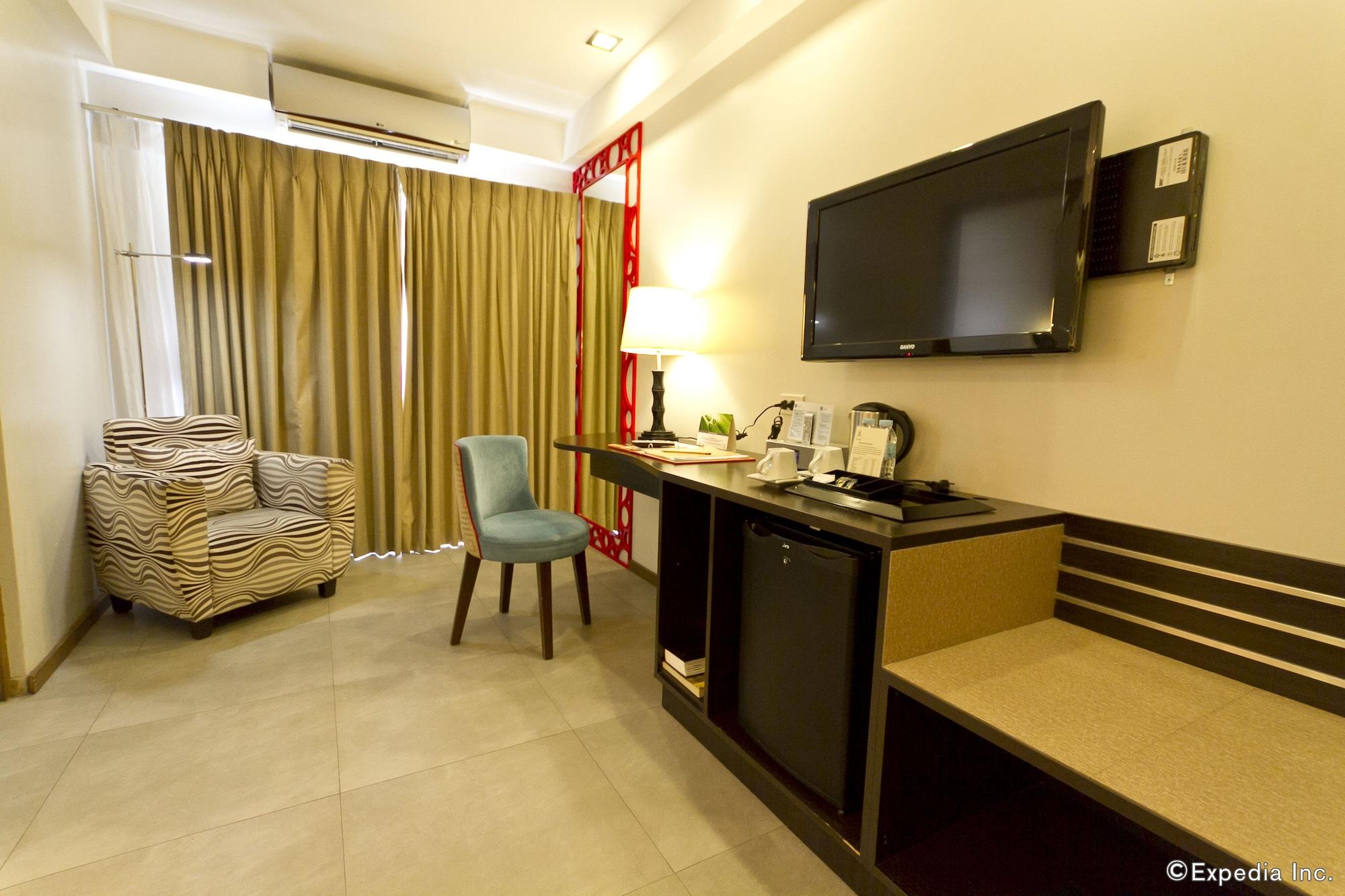 St Mark Hotel Cebu Esterno foto