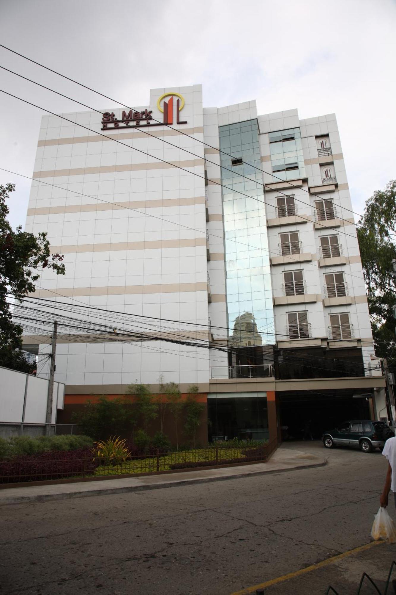 St Mark Hotel Cebu Esterno foto